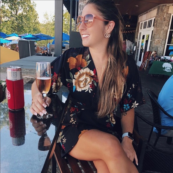 Deep v mini sundress - Picture 3 of 8